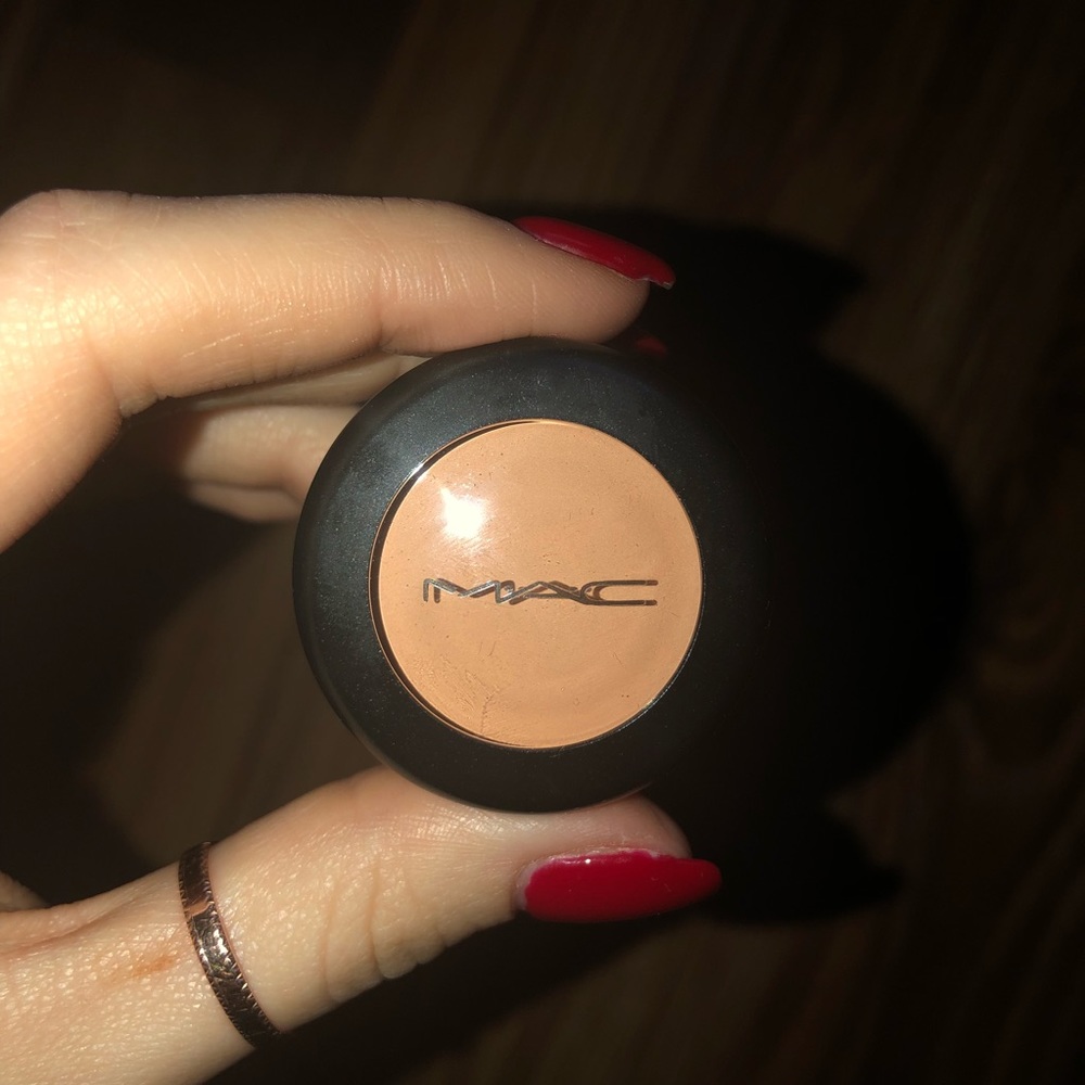 Mac Studio Finish Concealer